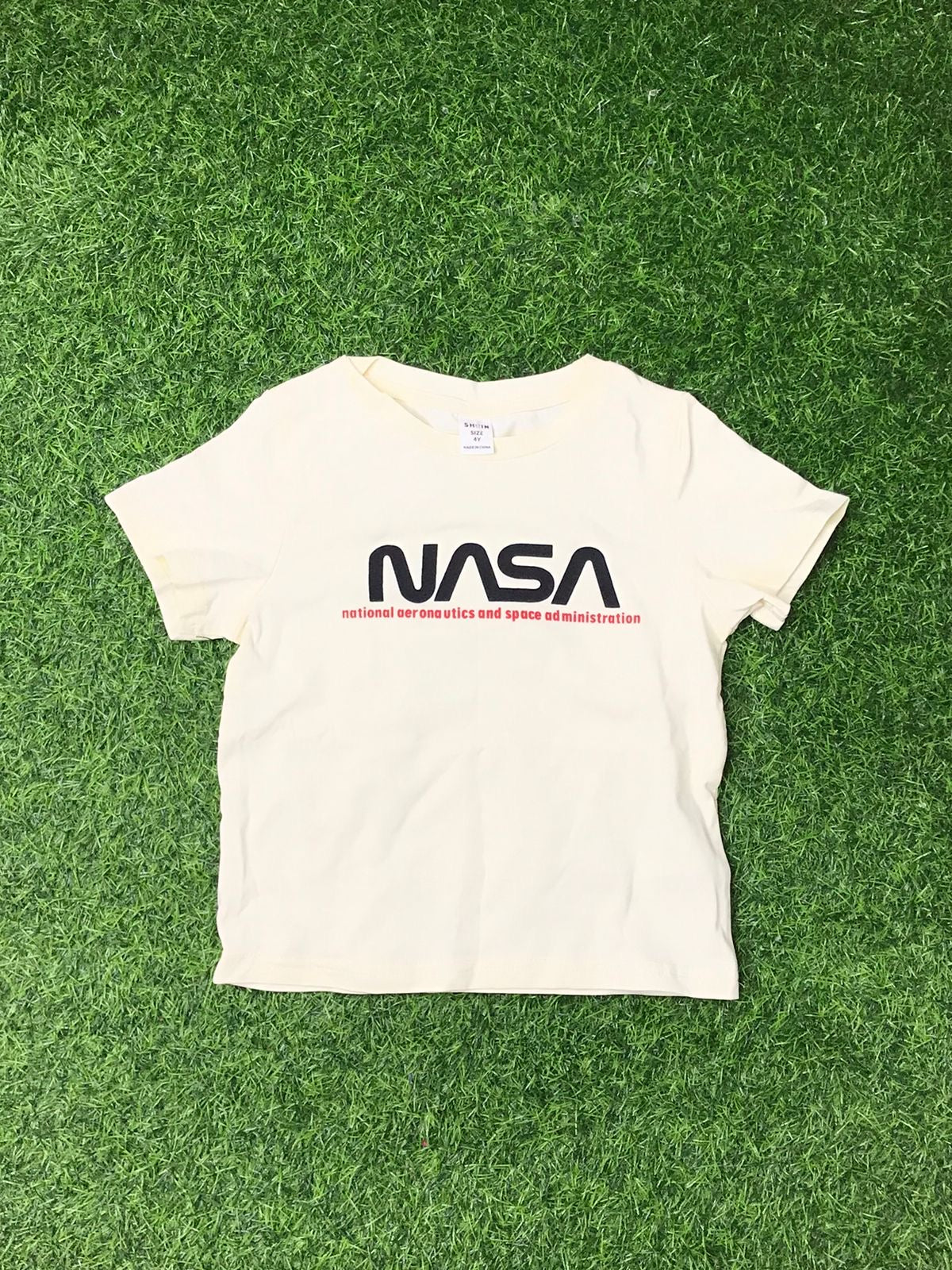 Cream nasa tshirt