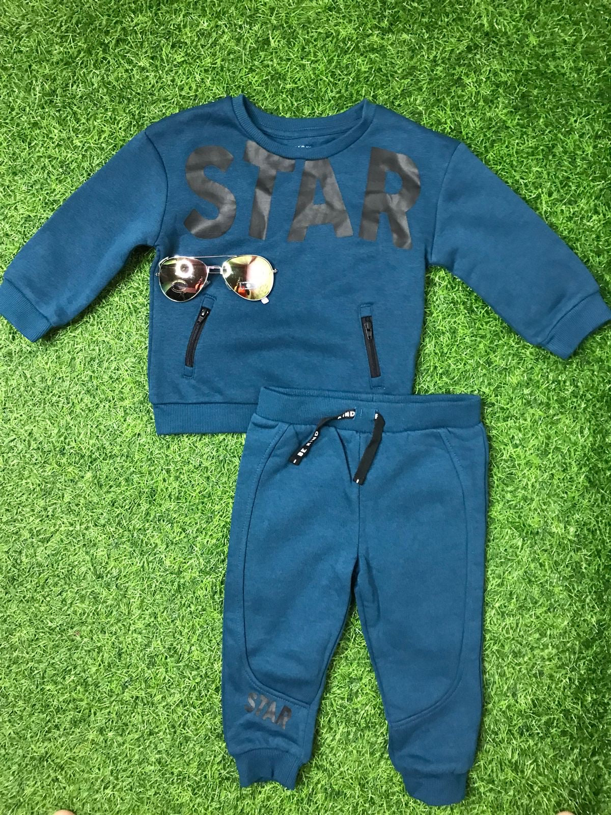 Dark green star joggers set